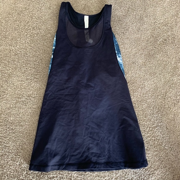 Lululemon Top - Picture 1 of 2